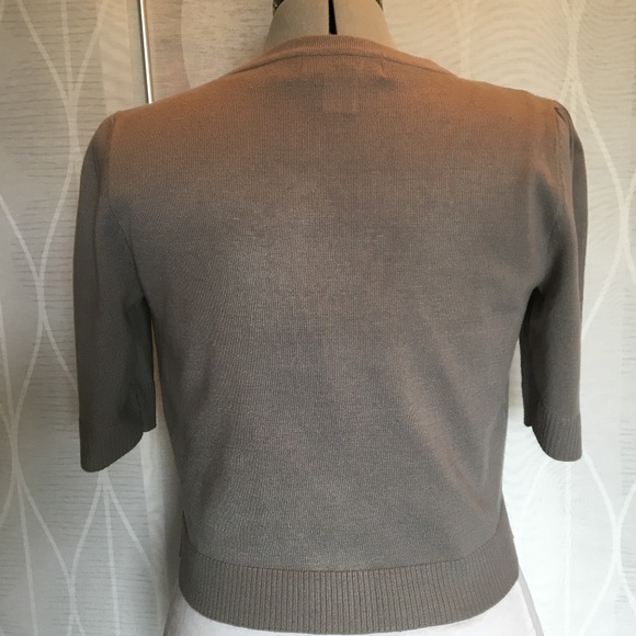 Short-sleeve crop cardigan with white embroidery - Picture 5 of 6